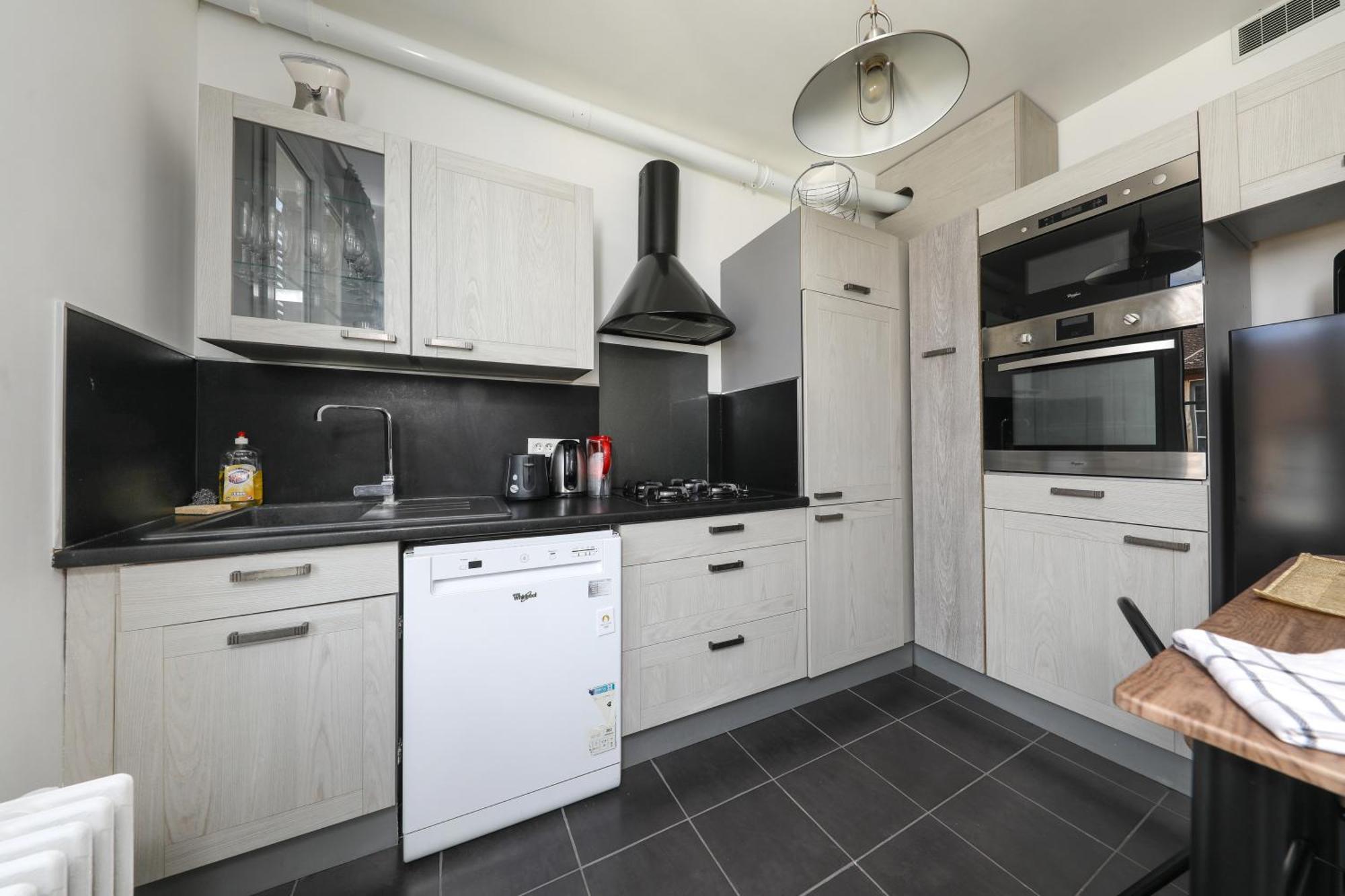 Charmant Appartement Dans Le Centre Ville, A 2 Minutes Du Palais Compiègne Eksteriør bilde